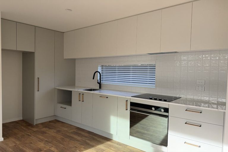 Photo of property in 2/14 Whiteleigh Avenue, Addington, Christchurch, 8024