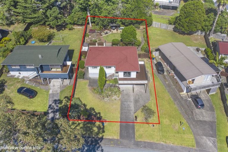 Photo of property in 22 Cantina Avenue, Bayview, Auckland, 0629
