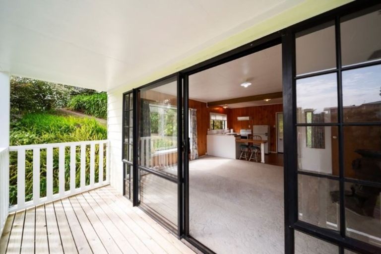 Photo of property in 16 Nevada Drive, Merrilands, New Plymouth, 4312