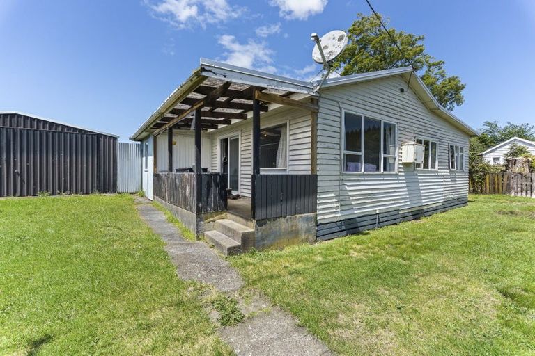 Photo of property in 65 Junction Road, Mangorei, New Plymouth, 4371