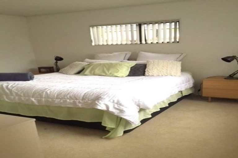 Photo of property in 2/131 Grand Drive, Remuera, Auckland, 1050