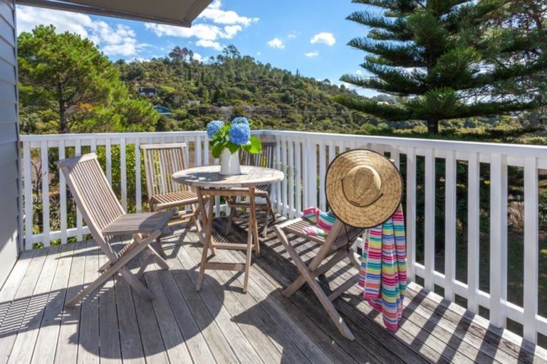 Photo of property in 18 Riverview Road, Cooks Beach, Whitianga, 3591