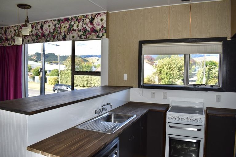 Photo of property in 55 Freemans Road, Otaki, 5512