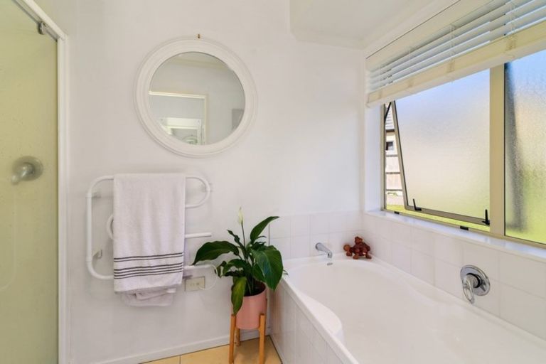 Photo of property in 118 Rimuvale Street, Pukehangi, Rotorua, 3015