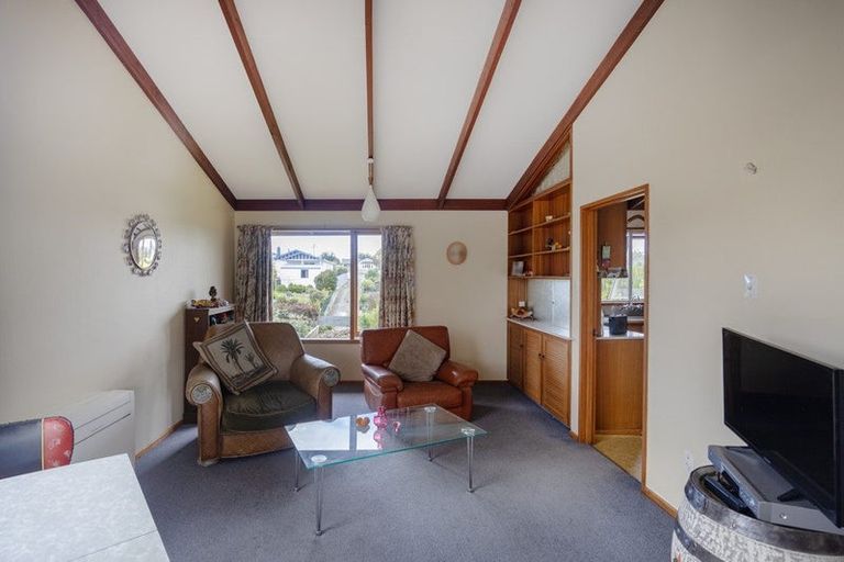 Photo of property in 23 Towey Street, Holmes Hill, Oamaru, 9401