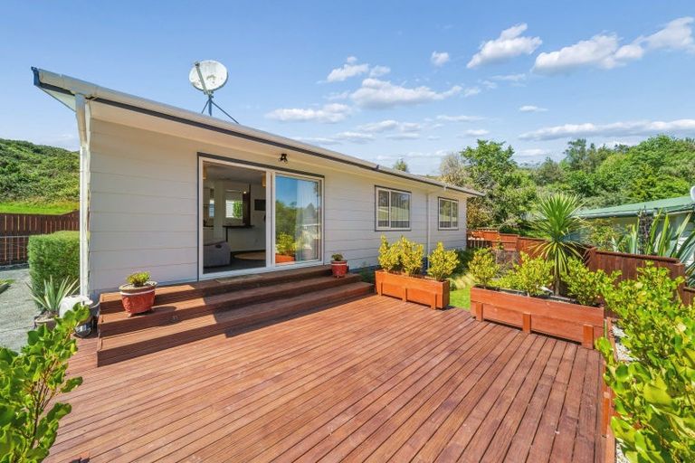 Photo of property in 21 Oaklands Grove, Clouston Park, Upper Hutt, 5018