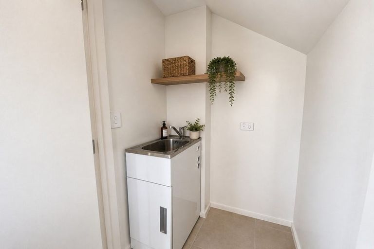 Photo of property in 6/69 Suva Street, Upper Riccarton, Christchurch, 8041