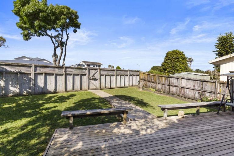 Photo of property in 4 Edgar Pearce Place, Howick, Auckland, 2014