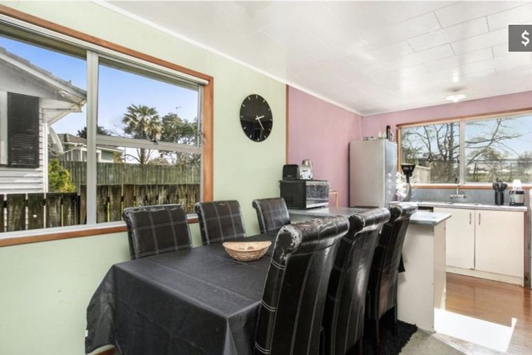 Photo of property in 7 Solo Place, Manurewa, Auckland, 2102