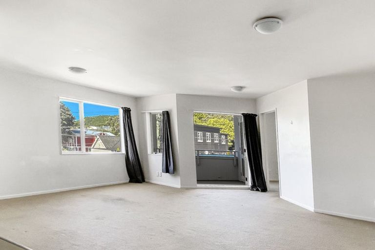 Photo of property in Luxford Villas, 207/72 Herald Street, Berhampore, Wellington, 6023