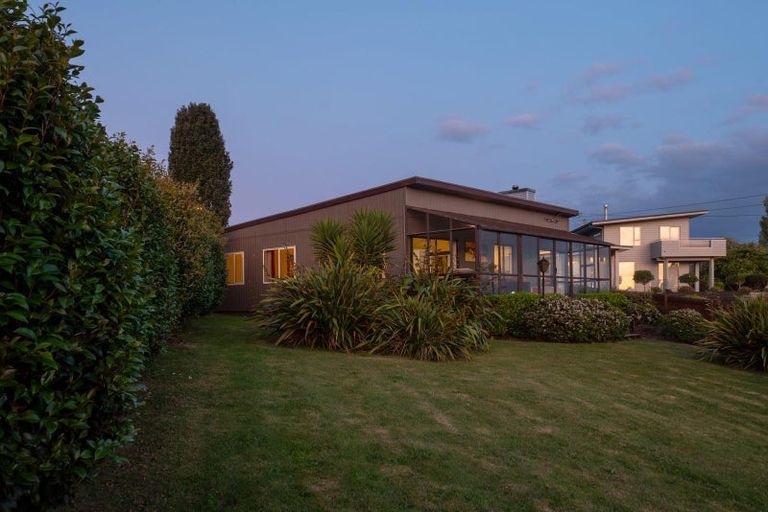 Photo of property in 8 Te Waerenga Road, Hamurana, Rotorua, 3096