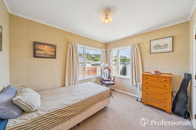 Photo of property in 8 Chittick Street, Stokes Valley, Lower Hutt, 5019