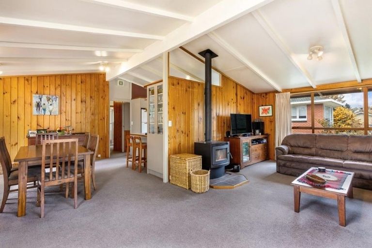 Property details for 6 Frederick Street, Two Mile Bay, Taupo, 3330