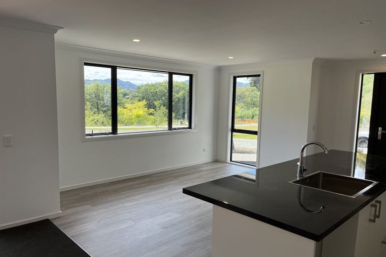 Photo of property in 4 Golden Elm Rise, Toi Toi, Nelson, 7010