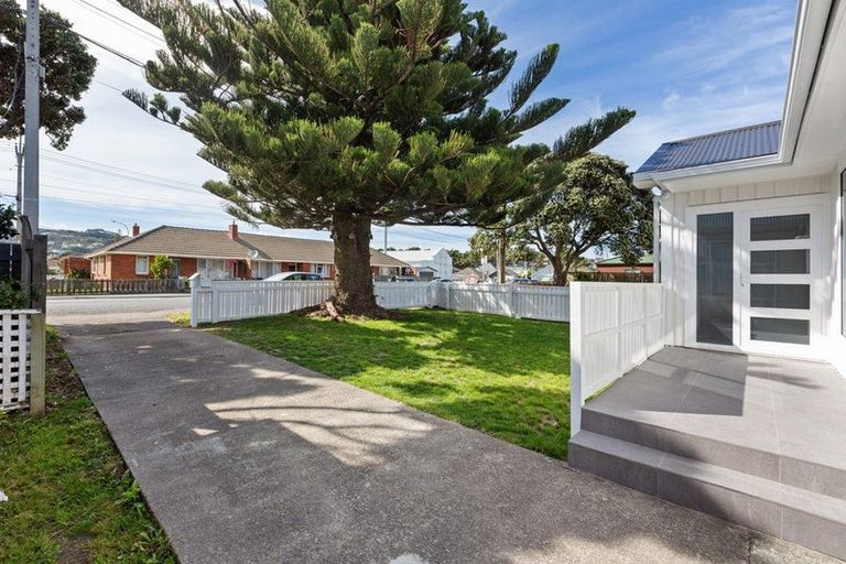 Photo of property in 11 Hobart Street, Miramar, Wellington, 6022