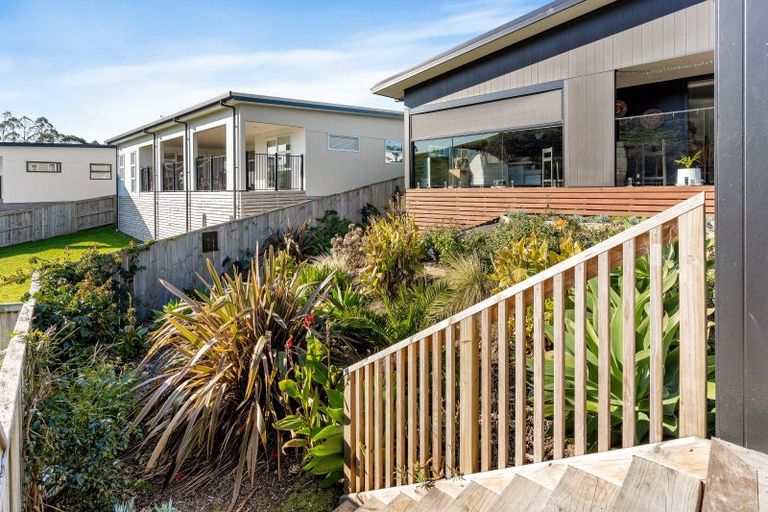 Photo of property in 15 Bob Carter Place, Welcome Bay, Tauranga, 3175