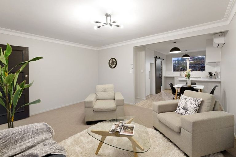 Photo of property in 7/1 Pine Street, New Lynn, Auckland, 0600