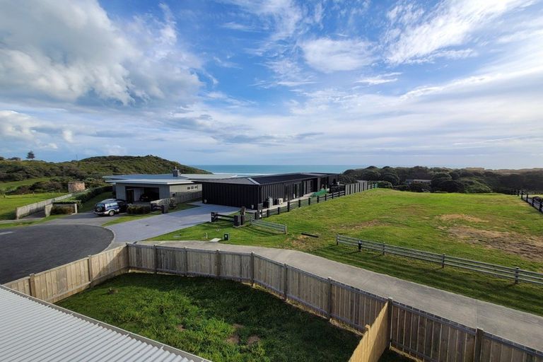 Photo of property in 58 Sunset Drive, Baylys Beach, 0377