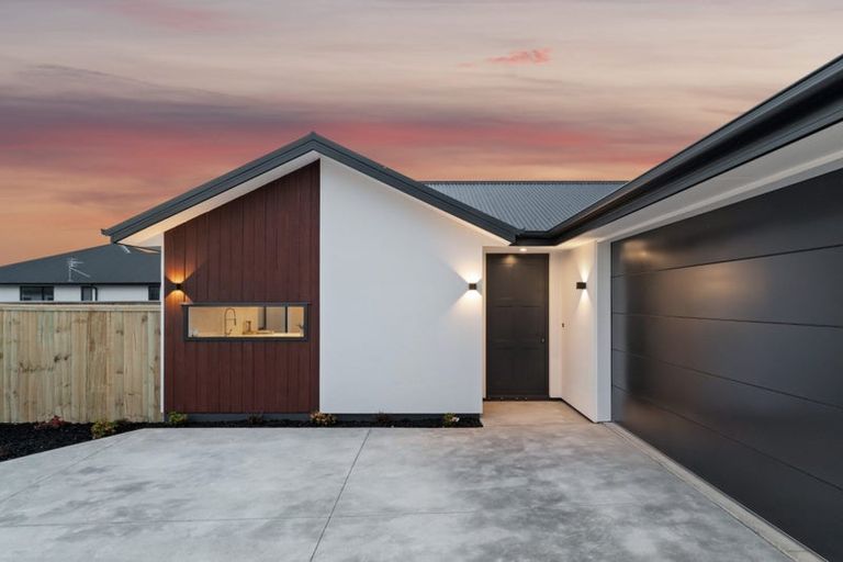 Photo of property in 18 Hunt Road, Rolleston, 7615