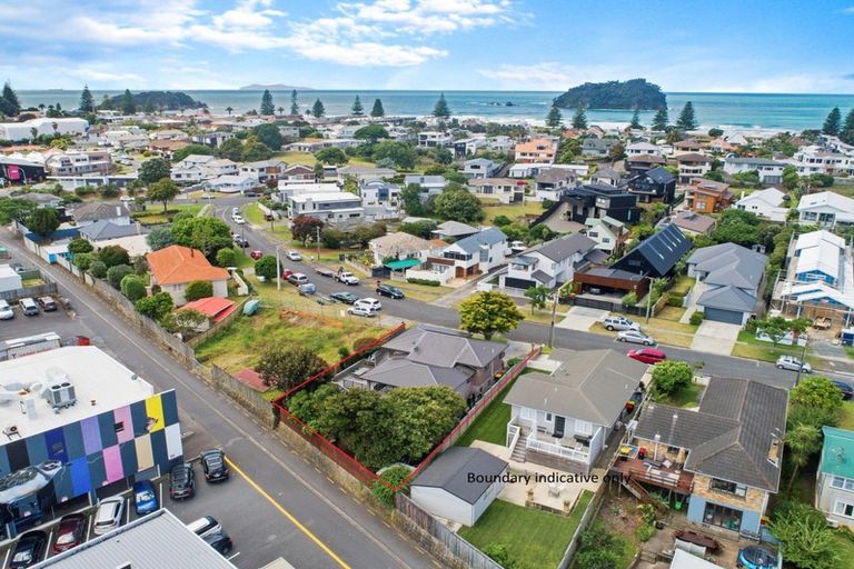 Photo of property in 14 Pitau Road, Mount Maunganui, 3116