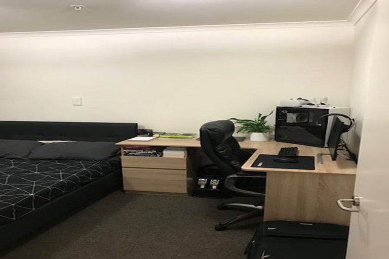 Photo of property in Monvie Apartments, 101/15 Holland Street, Te Aro, Wellington, 6011