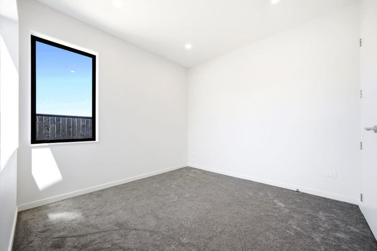 Photo of property in 76 Huanui Drive, Wainui, 0992