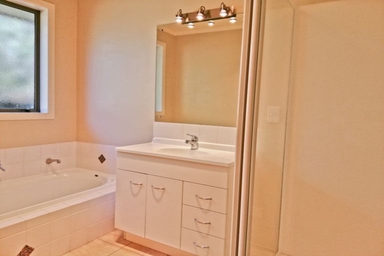 Photo of property in 51 Discovery Drive, Flagstaff, Hamilton, 3210