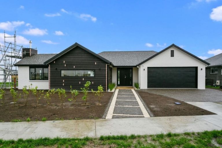 Photo of property in 52 Watkins Road, Cambridge, 3434