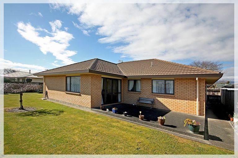 Photo of property in 93a Queen Street West, Levin, 5510