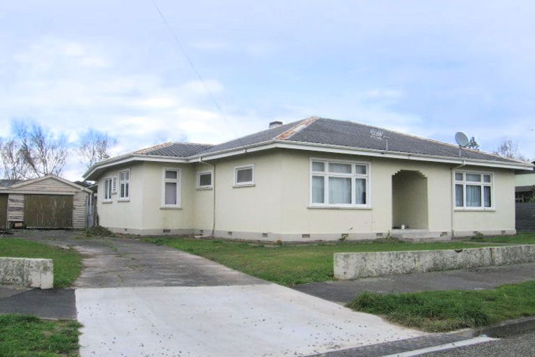 Photo of property in 30 Titoki Street, Palmerston North, 4414