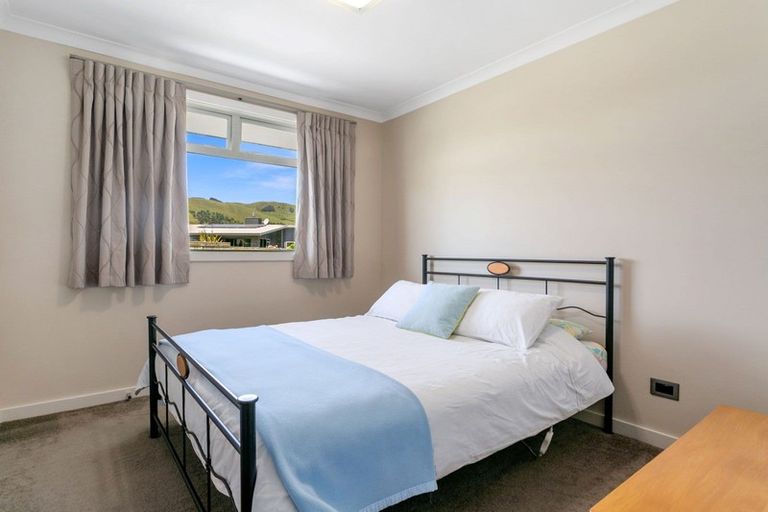 Photo of property in 19 Montgomery Crescent, Kinloch, Taupo, 3377