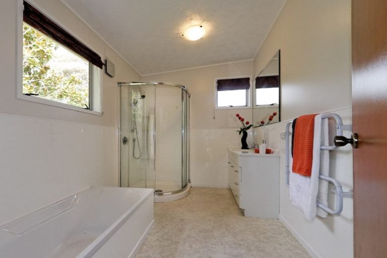 Photo of property in 2b Stillwater Crescent, Stillwater, Silverdale, 0993