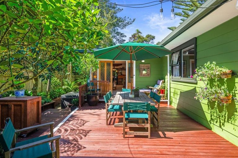 Photo of property in 71a Rangatira Road, Beach Haven, Auckland, 0626