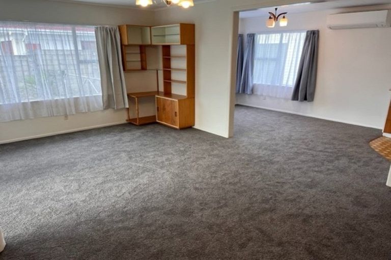 Photo of property in 19 Fife Crescent, Tamatea, Napier, 4112