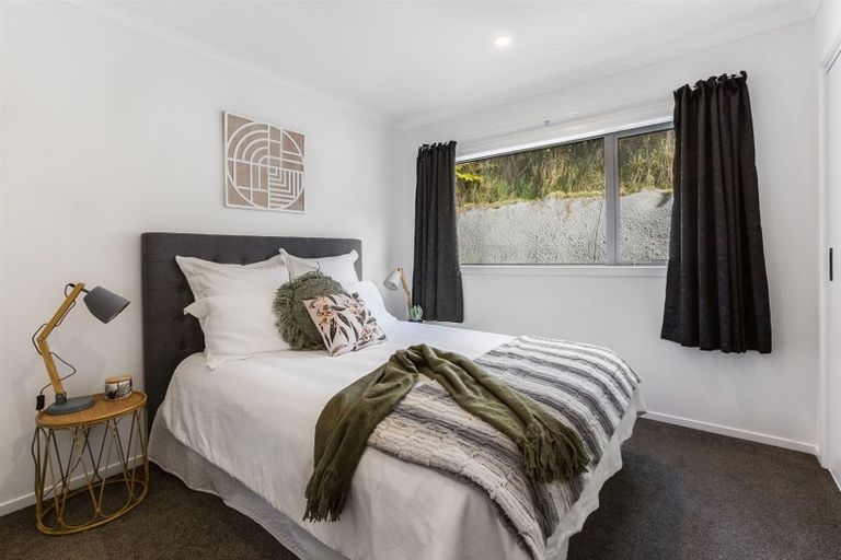 Photo of property in 177a Sievers Grove, Cannons Creek, Porirua, 5024