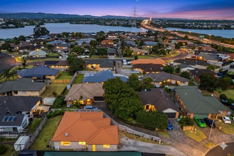 Photo of property in 29 Takatu Place, Takanini, 2112