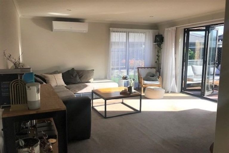 Photo of property in 140 Doncaster Drive, Papamoa Beach, Papamoa, 3118