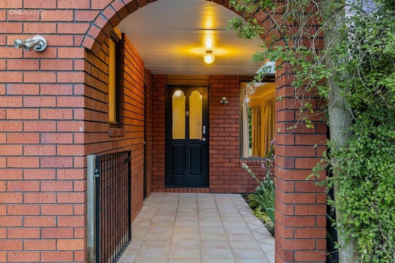 Photo of property in 3 Grove Place, Rangiora, 7400