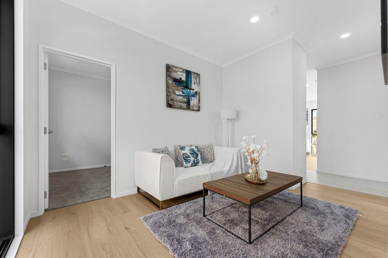 Photo of property in 124 Mcquoids Road, Flat Bush, Auckland, 2019