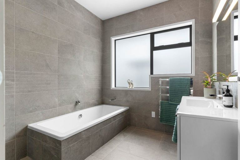 Photo of property in 70 Baylys Coast Road, Dargaville, 0377