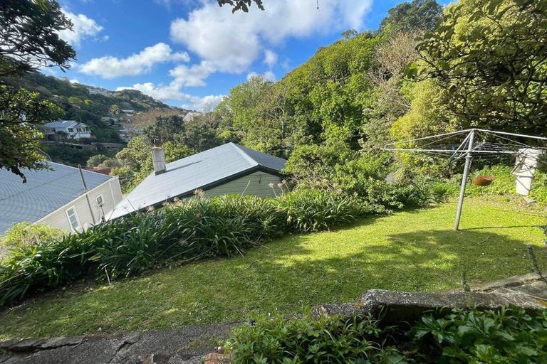 Photo of property in 8 Butt Street, Brooklyn, Wellington, 6021