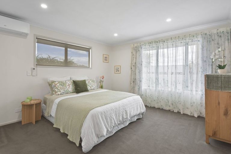 Photo of property in 28 Hawaiian Parade, Arkles Bay, Whangaparaoa, 0932