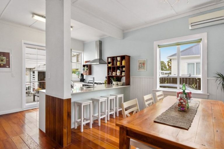 Photo of property in 14 Bains Avenue, Hamilton East, Hamilton, 3216