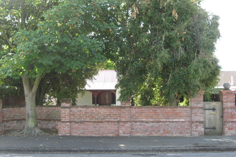 Photo of property in 19 Laurence Street, Waltham, Christchurch, 8011