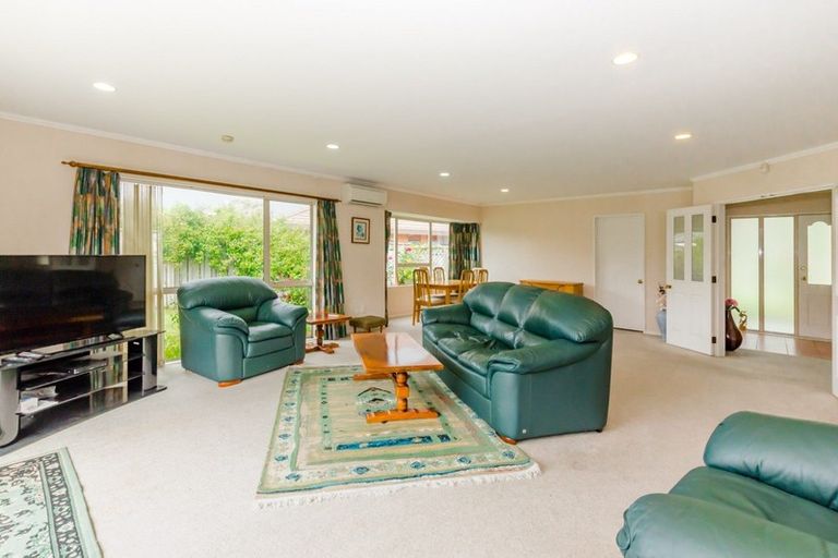 Photo of property in 5 Stella Court, Paraparaumu, 5032