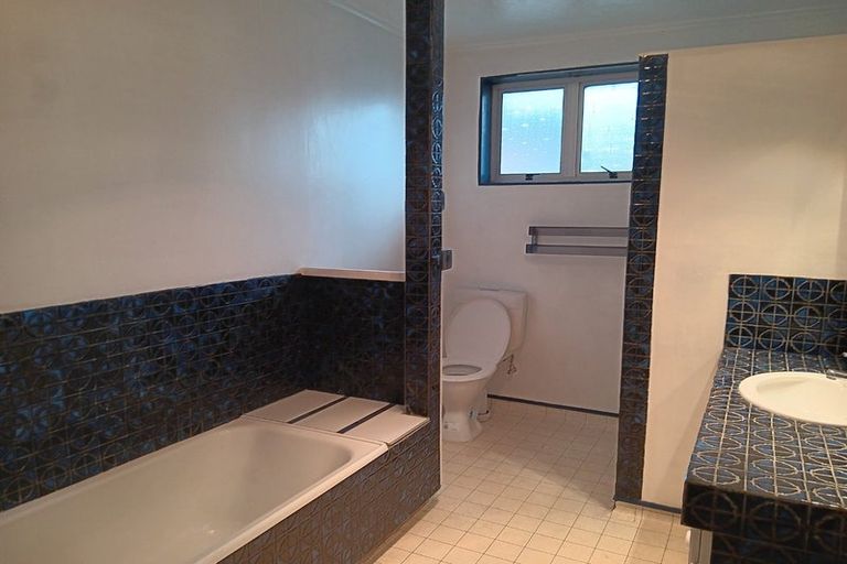 Photo of property in 24 Avenue Road, Greenmeadows, Napier, 4112