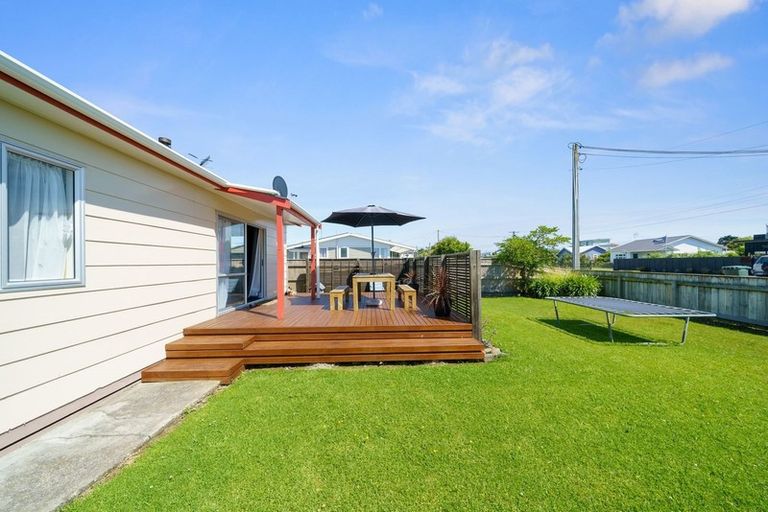 Photo of property in 18a Shortt Street, Foxton Beach, Foxton, 4815