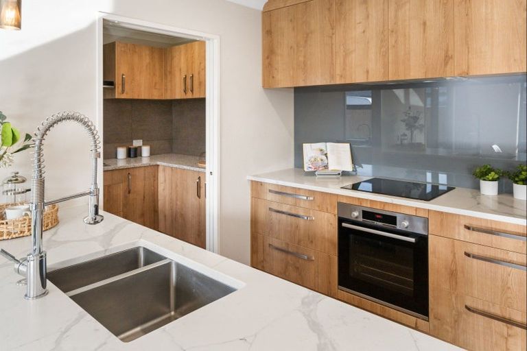 Photo of property in 6 Feather Place, Rolleston, 7615