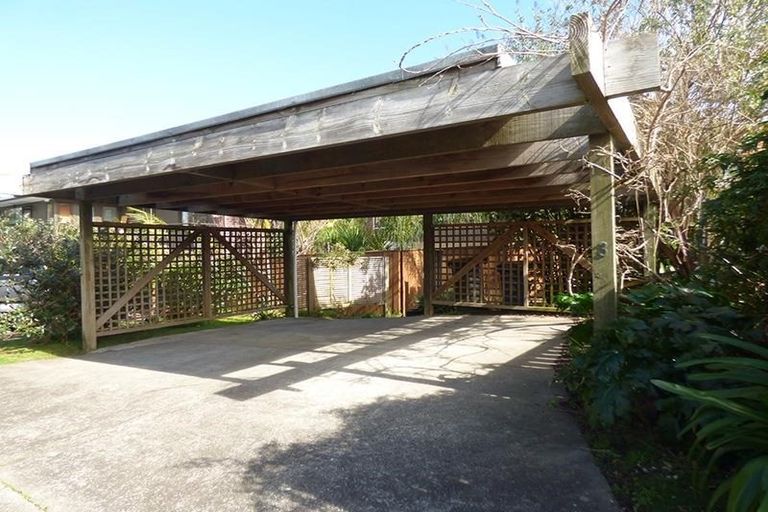 Photo of property in 3/59 Norwood Road, Bayswater, Auckland, 0622