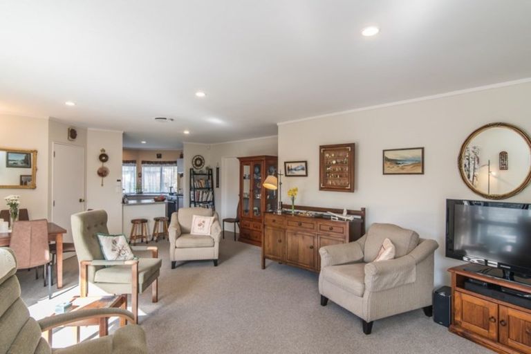 Photo of property in 91 Makarini Street, Paraparaumu, 5032